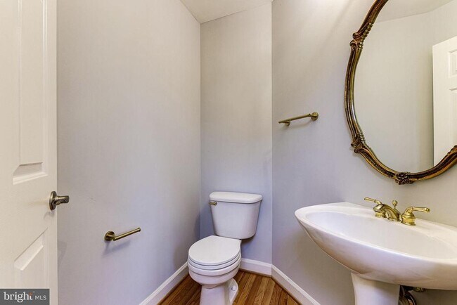 Photo - 953 Harrison Cir