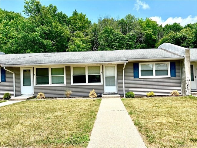 Building Photo - 382 County Rte 22 Unit 1