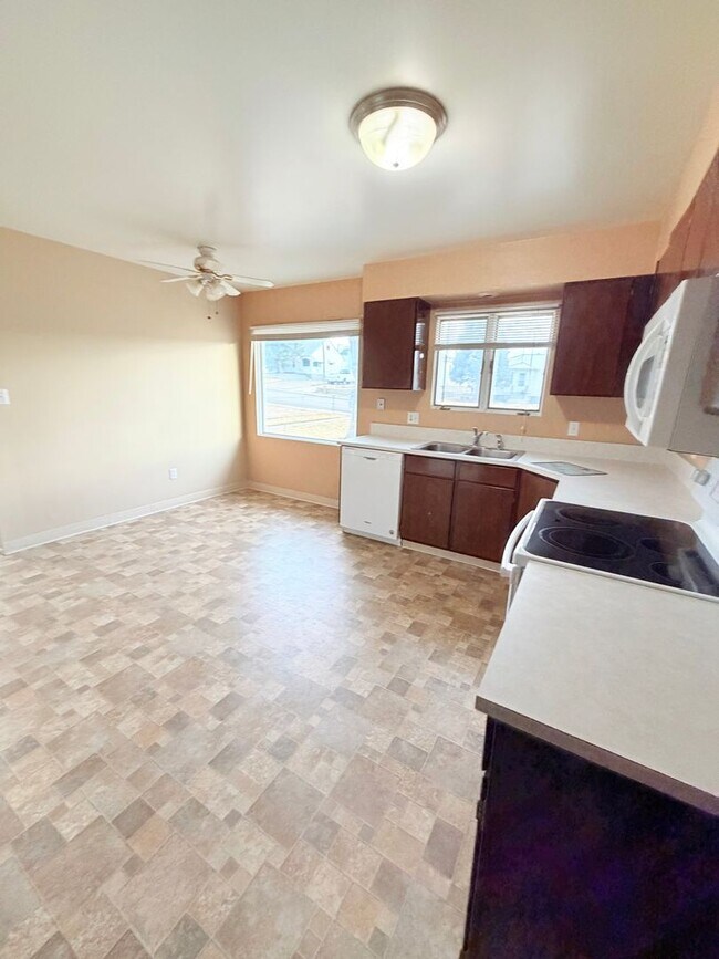 Photo - Side by side Duplex