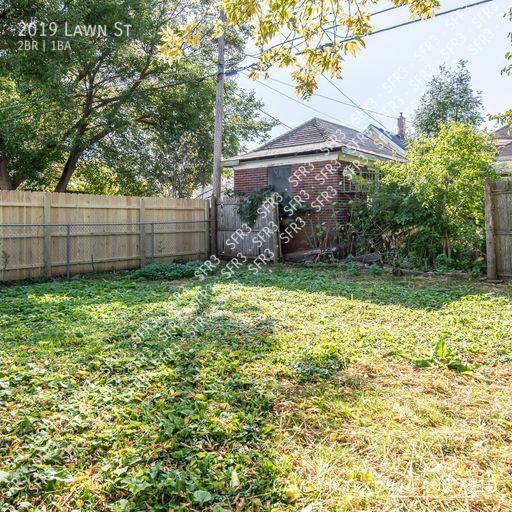 Charming & Fully Renovated 2 bedroom 1 bat... Rental House Rental in