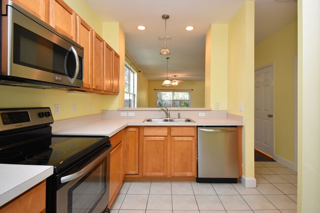 Photo - 941 NW 21st Ave