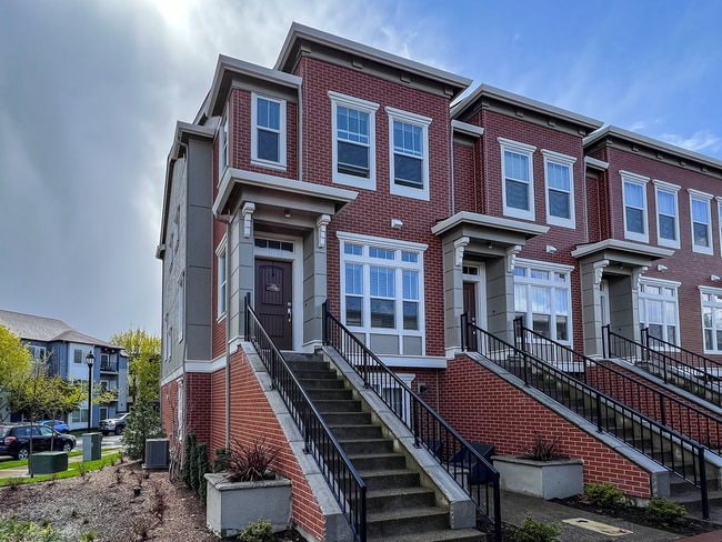 Building Photo - Modern Villebois Townhome with Quartz Kitc...