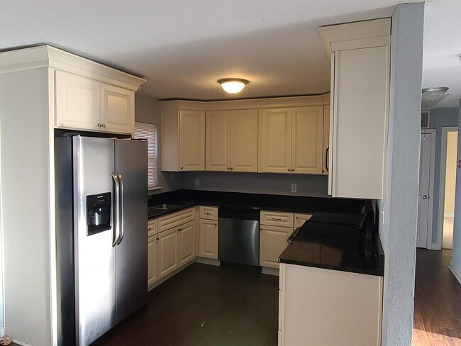 Photo - 1208 Oak Park Ave