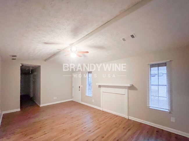 Photo - 5063 Springtree Ct