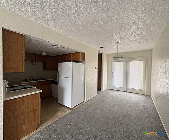 Photo - 1307 Monroe Loop Unit D