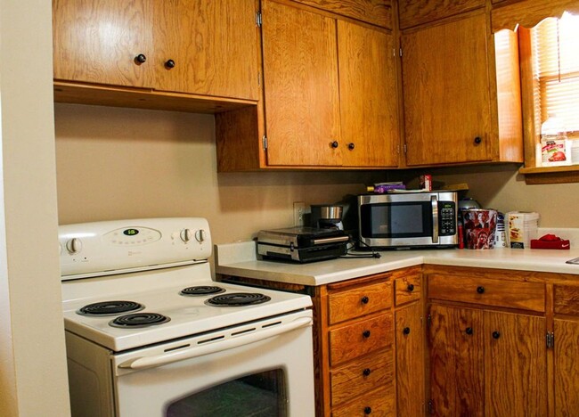 Photo - 808 N 18th St Apartment Unit 2