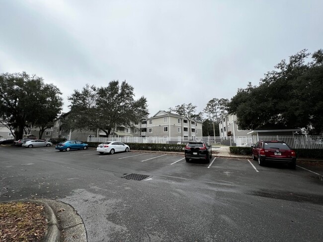 Photo - 4000 SW 23rd St Unit 2-307