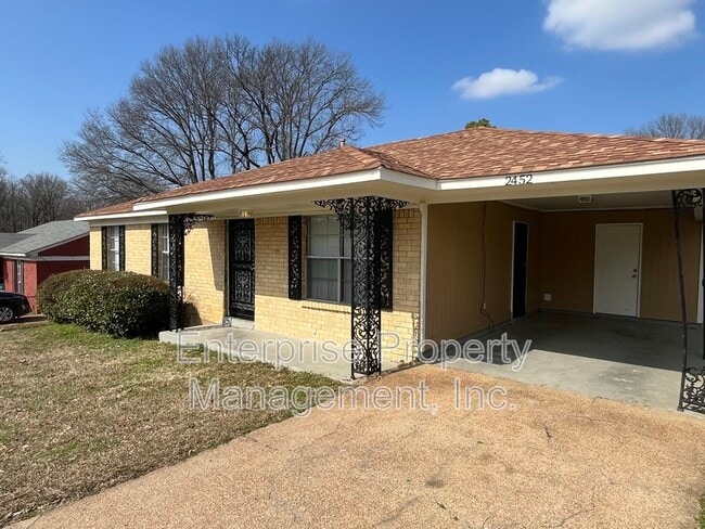 Photo - 2452 Chattering Ln