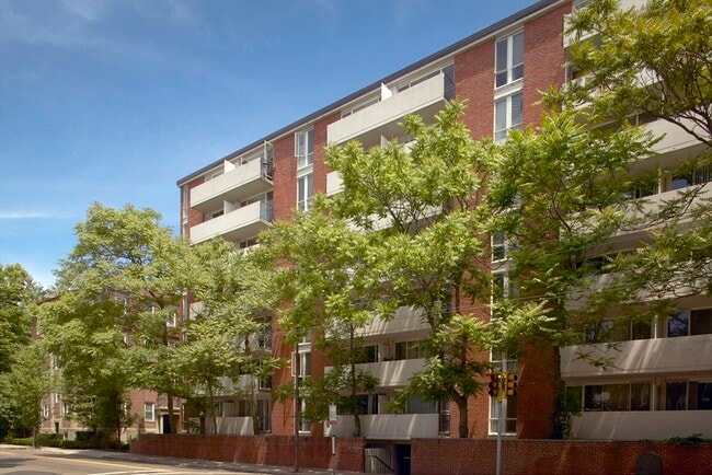 Building Photo - 29 Concord Ave Unit 705