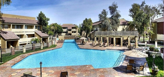 Building Photo - 1331 W Baseline Rd Unit #169