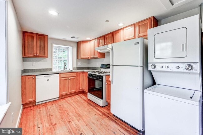 Photo - 802 Oella Ave