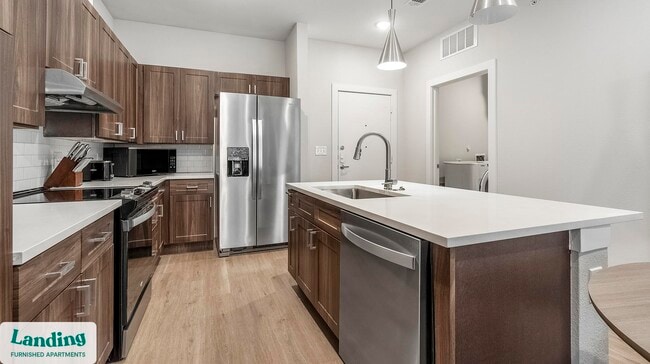 Photo - 3501 N Austin St Unidad 3201