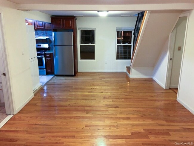 122 Combs Ave