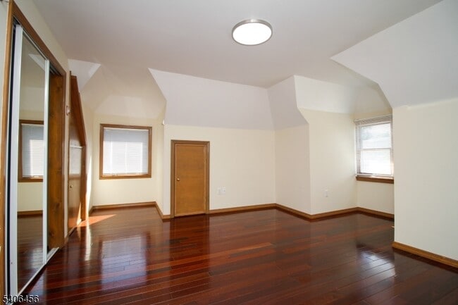 Photo - 172 S Morris St