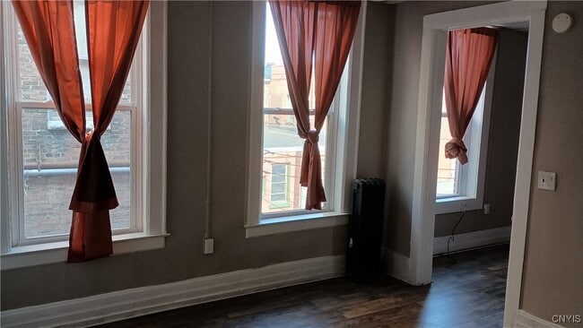 Photo - 223 State St