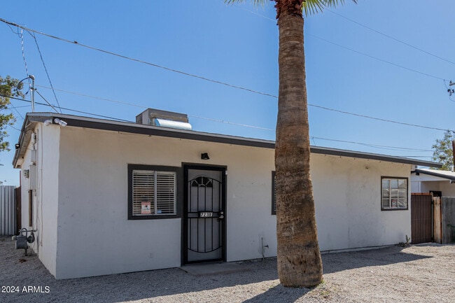 Photo - 723 E Sunnyslope Ln