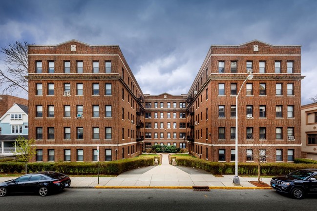 Montclair Gardens - Montclair Gardens Apartments