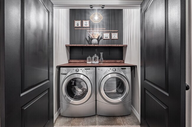 Photo - 8303 Pine River Rd