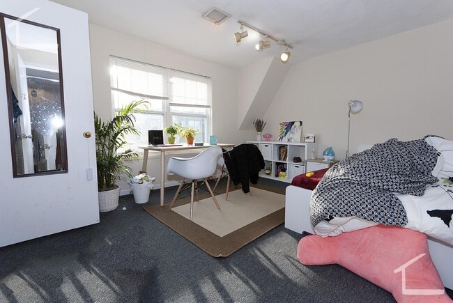 Photo - 127 Glenville Ave Unit 1