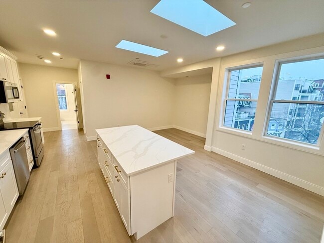 Photo - 120 Emerson St Unit 6