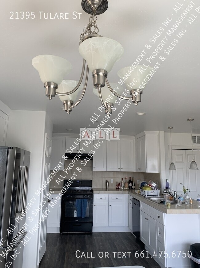 Photo - 21395 Tulare St