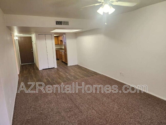 Photo - 1215 E Lemon St Unidad Apt 117