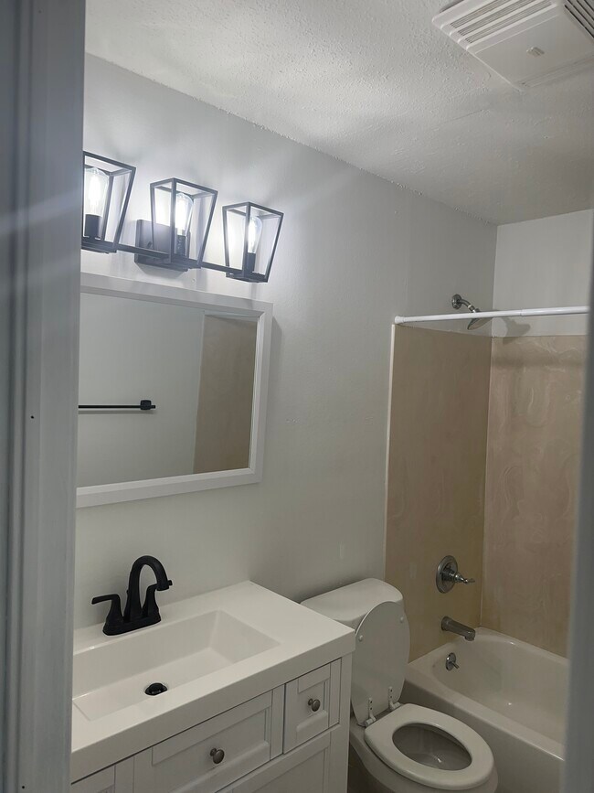 Photo - 2504 Meraux Lane Unit Apt A