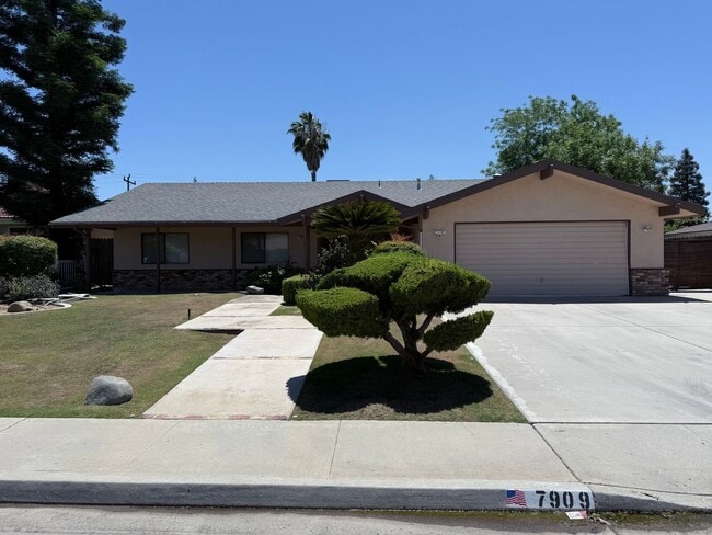 3 Bedroom in the Northwest - 3 Bedroom in the Northwest House
