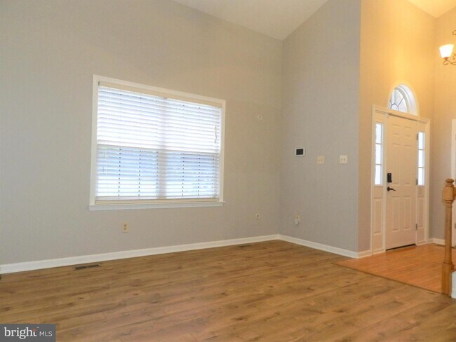 Photo - 8650 Passapatanzy Rd