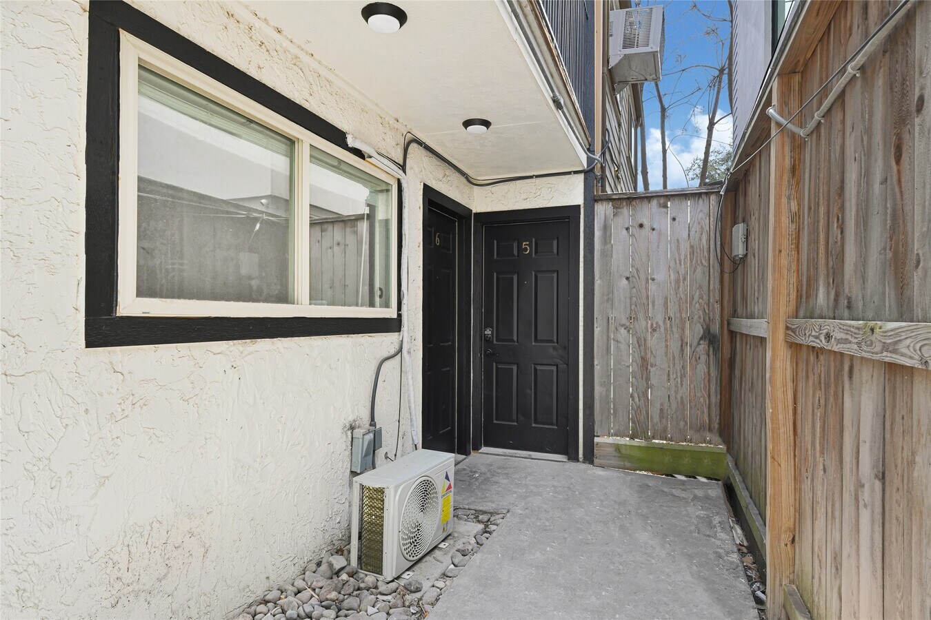 Photo - 1607 Welch St Unit 6