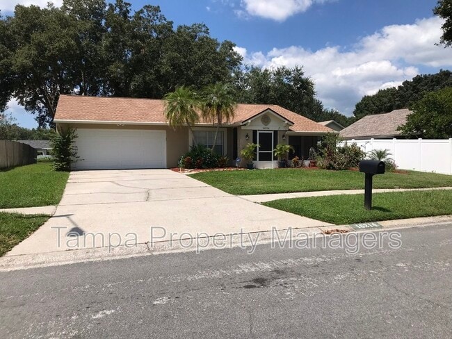 Building Photo - 16214 Pebblebrook Dr Rental