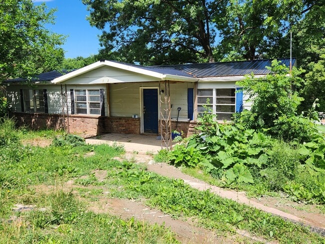 Building Photo - 24 Chive Ln