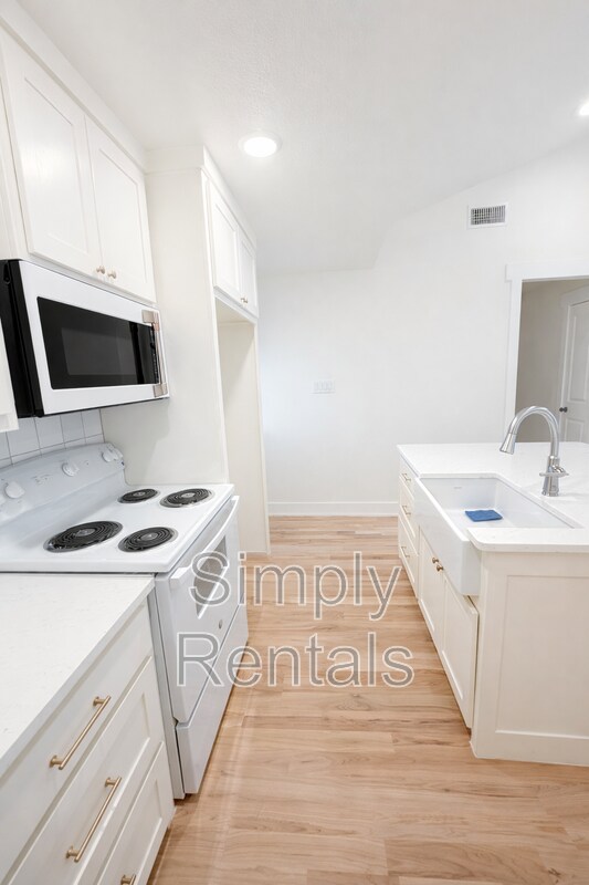 Photo - 2506 Bliss St