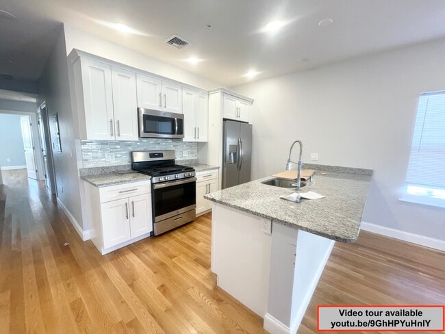 Photo - 67 Burrell St Unit 2