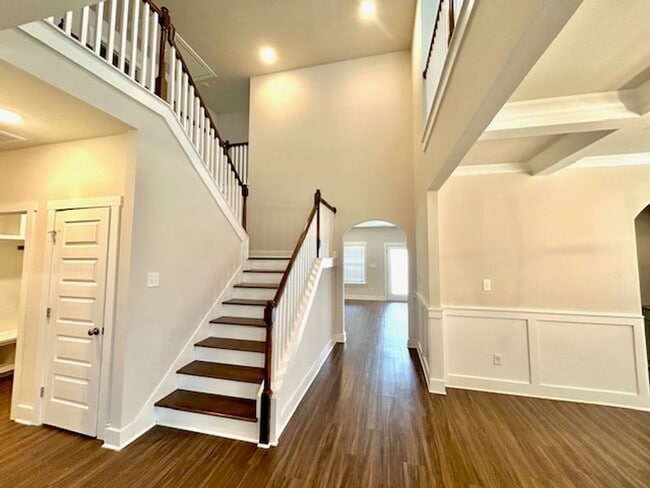 Photo - 115 Hutchinson Rd