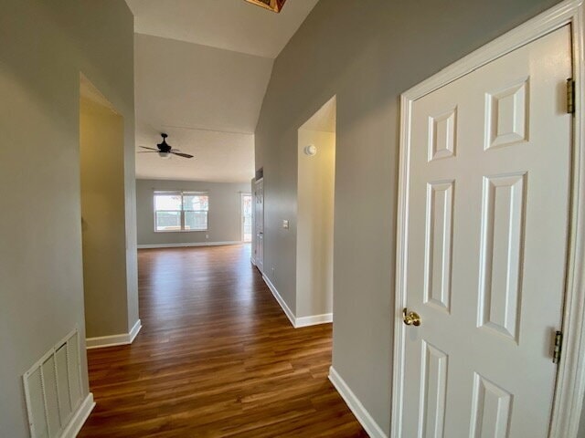Photo - Beautiful 4 Bedroom home in Plainfield! Huge Storage!