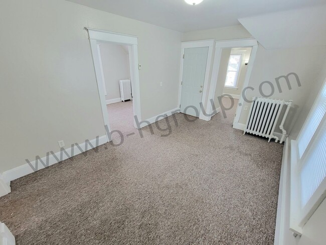 Photo - 821 48th St Unit Upper