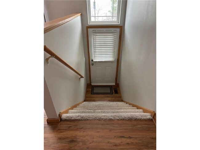 Photo - 4770 Underwood Ln N