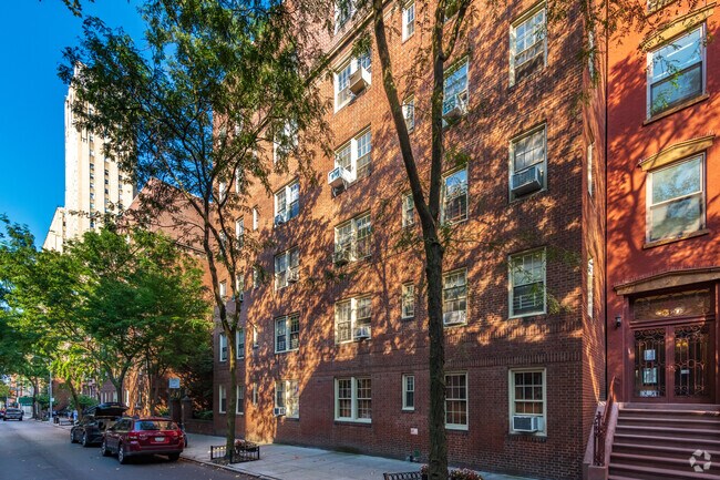 Photo - Mansion House