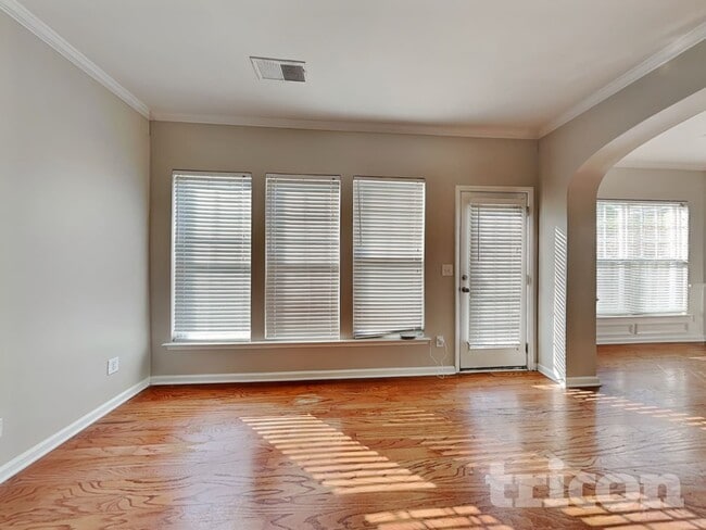 Photo - 1711 Crabapple Tree Ln