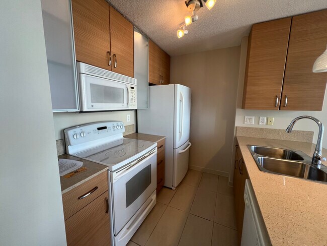 Photo - 1504-928 Homer Street Unit 1504