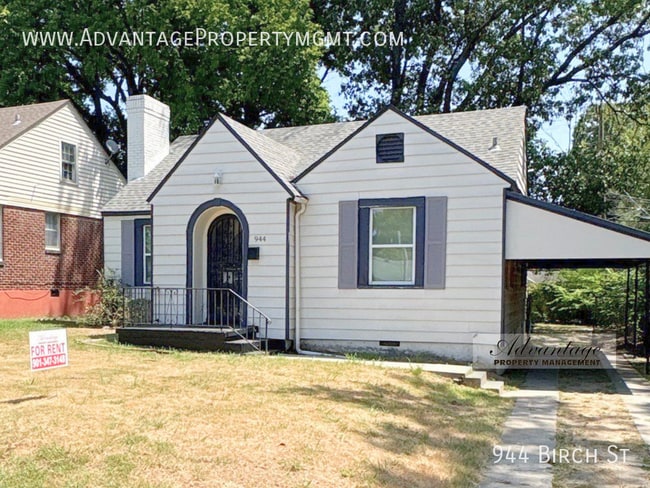Photo - 944 Birch St