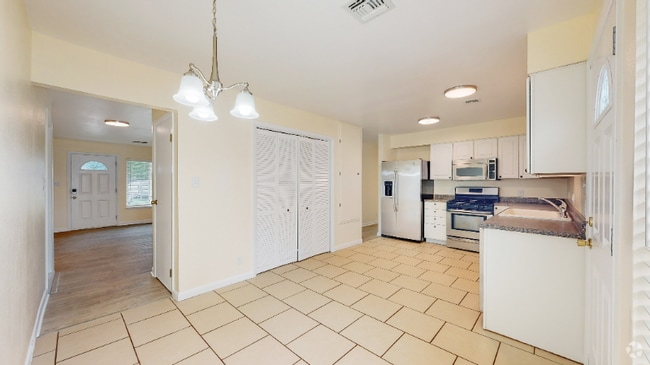 Building Photo - 407 Corona Ave Rental