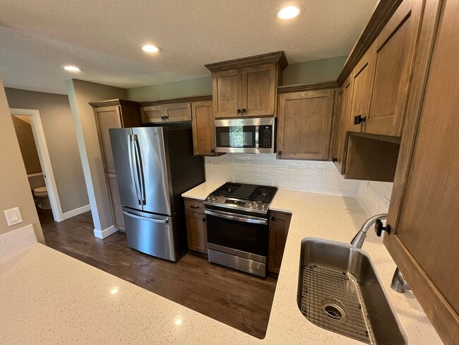 Photo - Spacious Townhome Style Duplex Unit