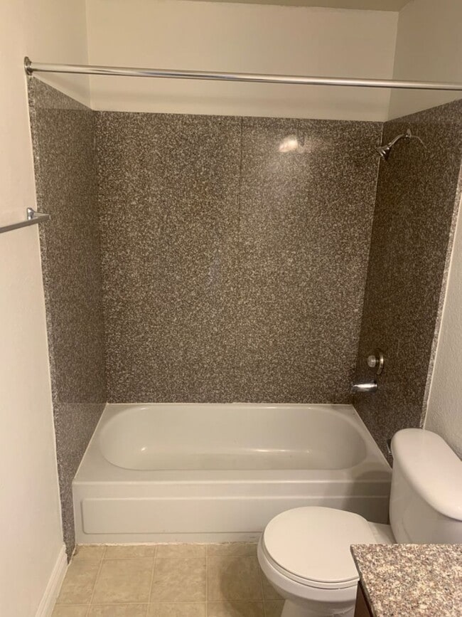 Photo - 2 bed 1 bath condo for rent -$1300