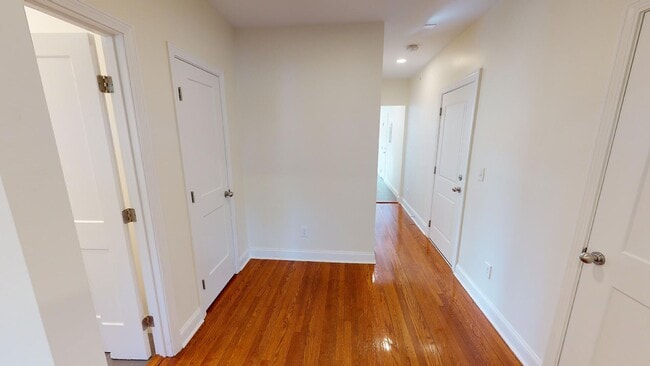 Photo - 131 Sutherland Rd Unit #123 - M