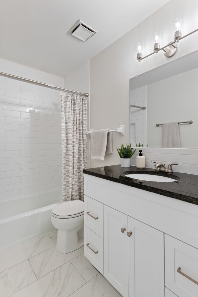 Photo - Stonehenge Apartments