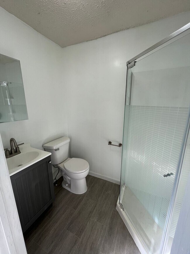 1222 Columbia St Unidad 1222 Columbia Street #1