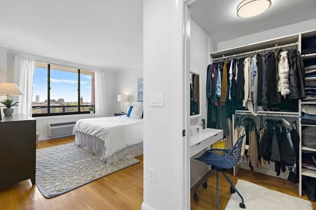 Building Photo - 415 Newark St. Unit 415