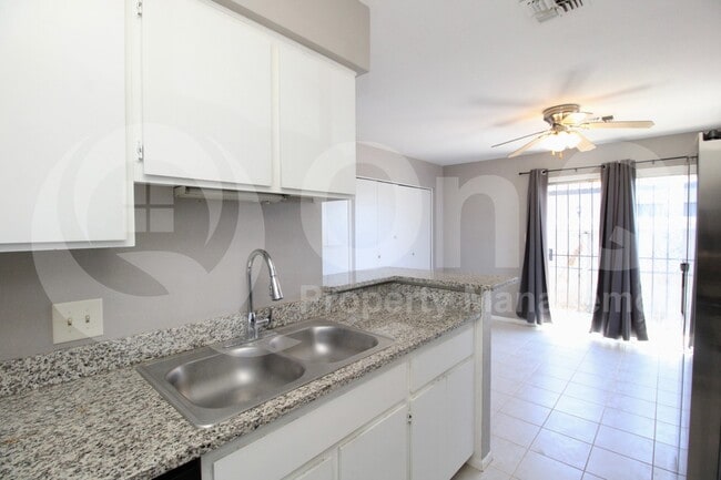 Photo - 9021 W Elm St
